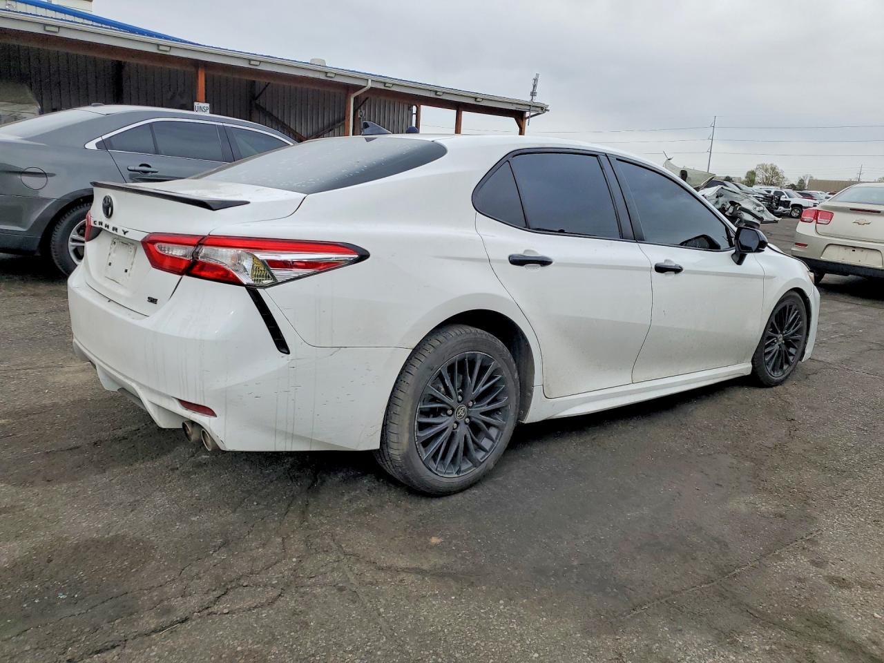 2020 TOYOTA CAMRY SE NIGHTSHADE photo 3