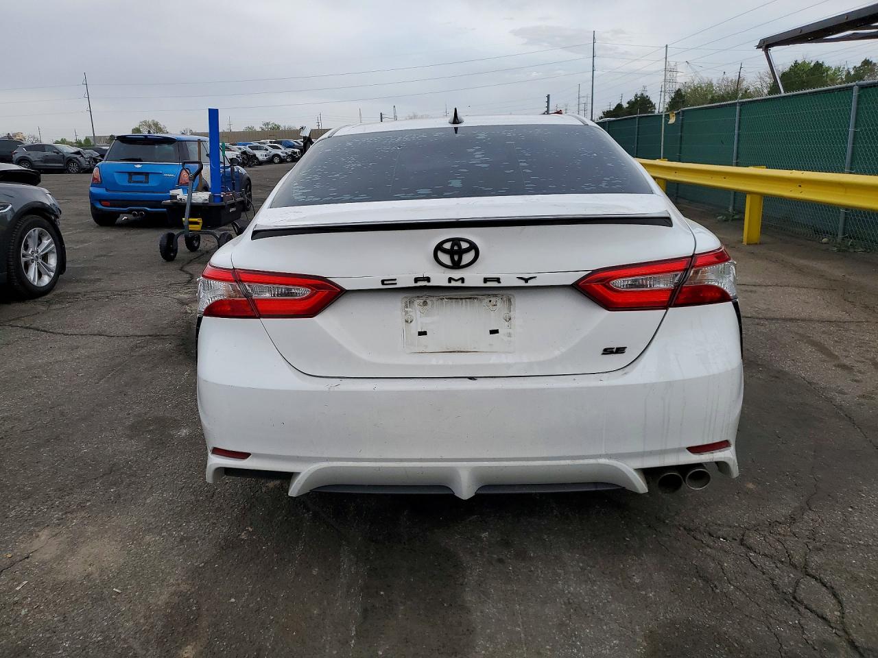 2020 TOYOTA CAMRY SE NIGHTSHADE photo 6