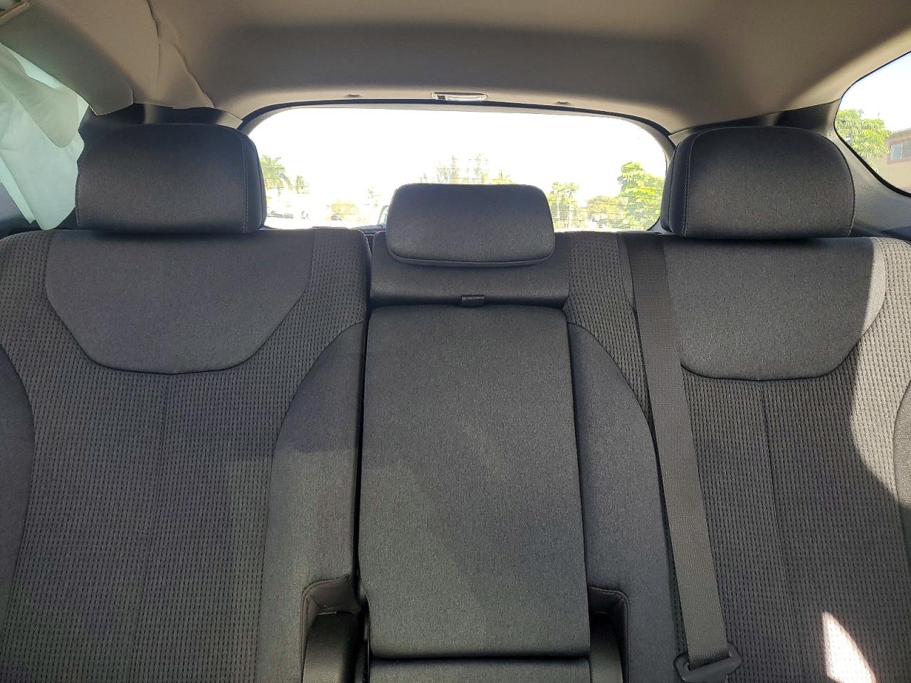 2019 HYUNDAI SANTA FE SEL 2.4L photo 10