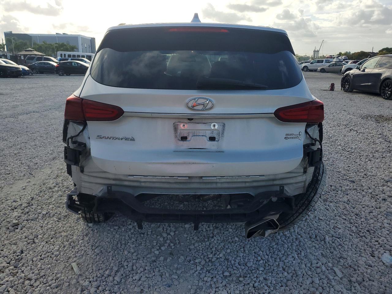 2019 HYUNDAI SANTA FE SEL 2.4L photo 6