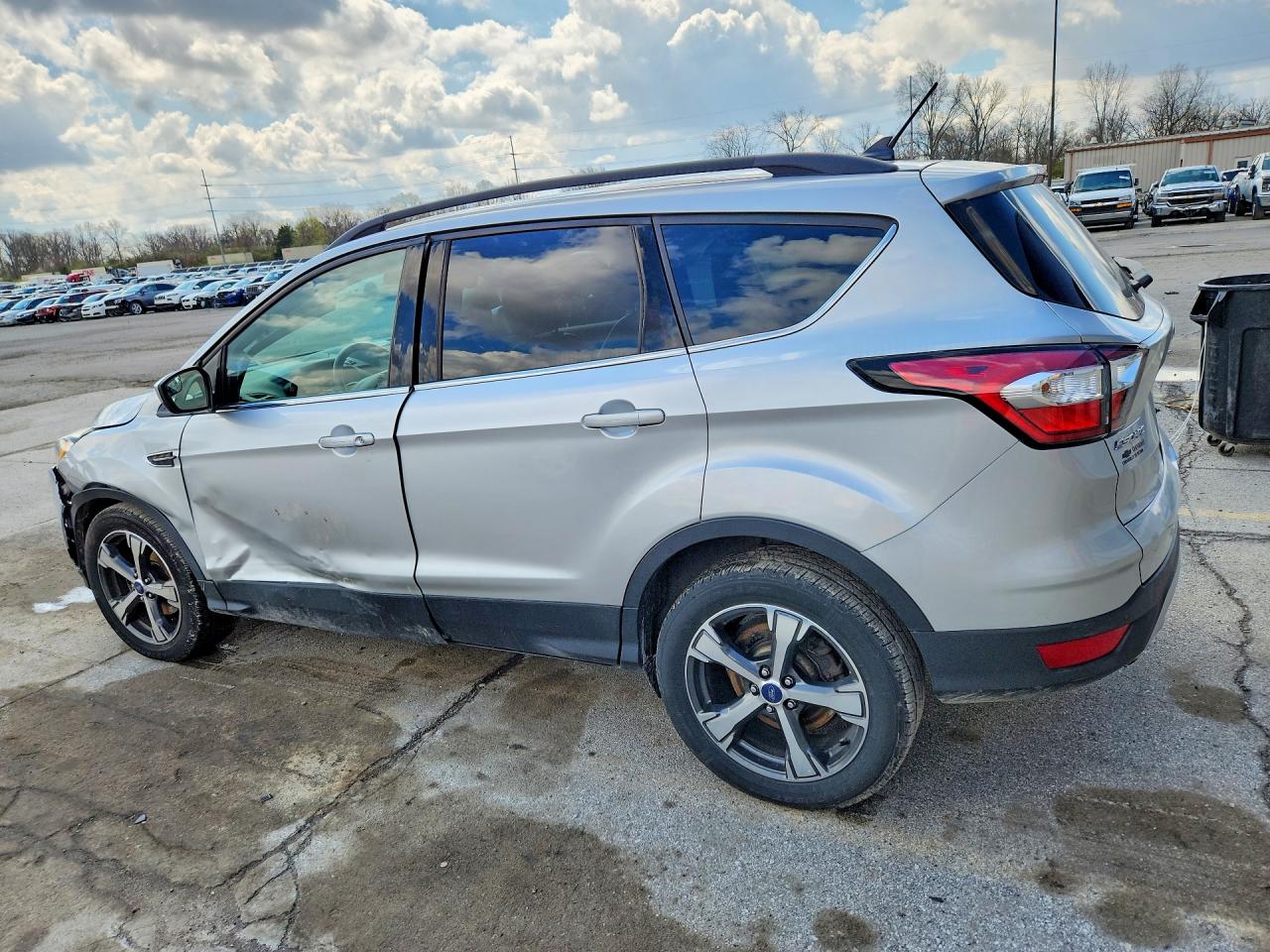 2018 FORD ESCAPE SEL photo 4
