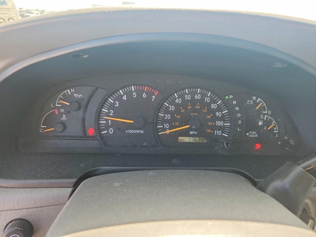 2004 TOYOTA TUNDRA SR5 photo 17
