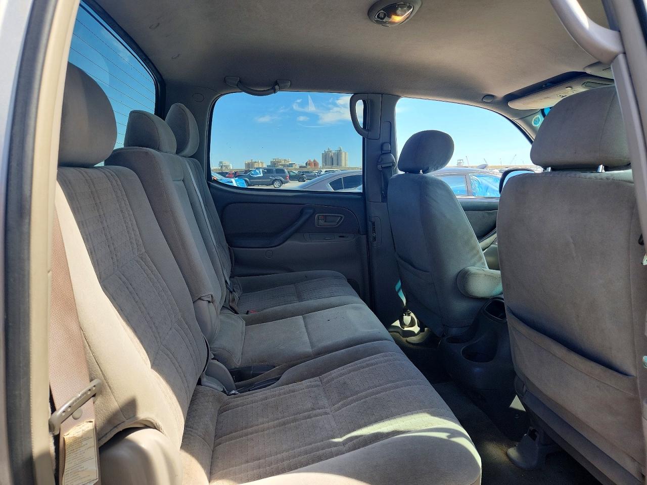 2004 TOYOTA TUNDRA SR5 photo 19