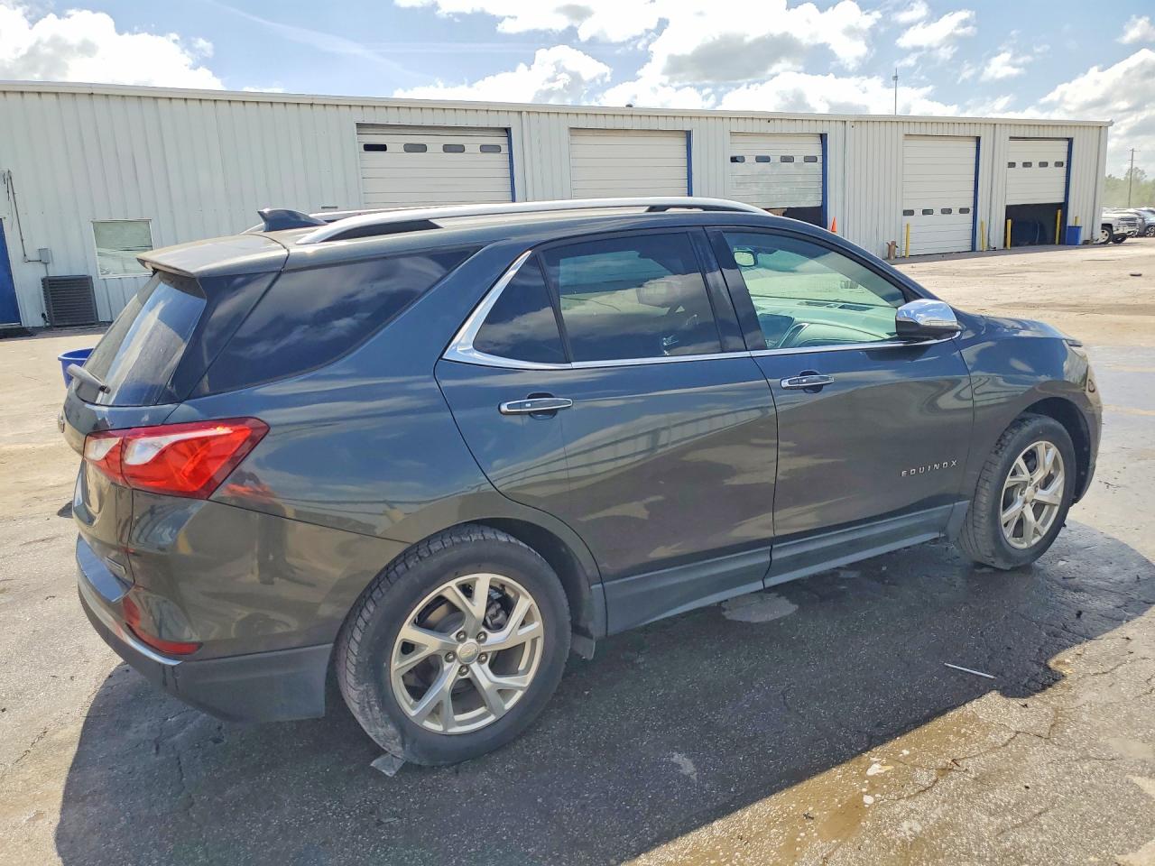 2018 CHEVROLET EQUINOX PREMIER photo 5