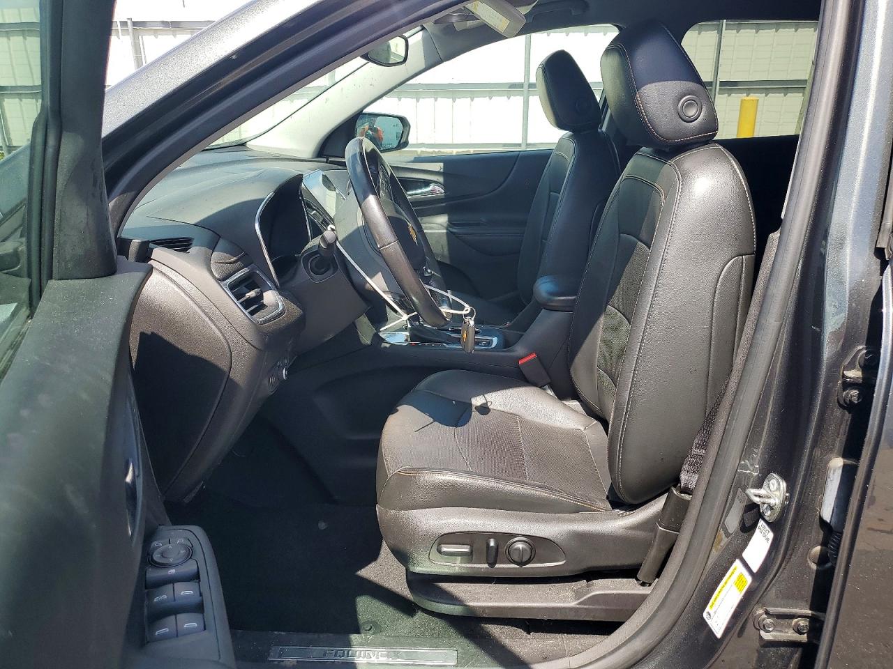 2018 CHEVROLET EQUINOX PREMIER photo 13