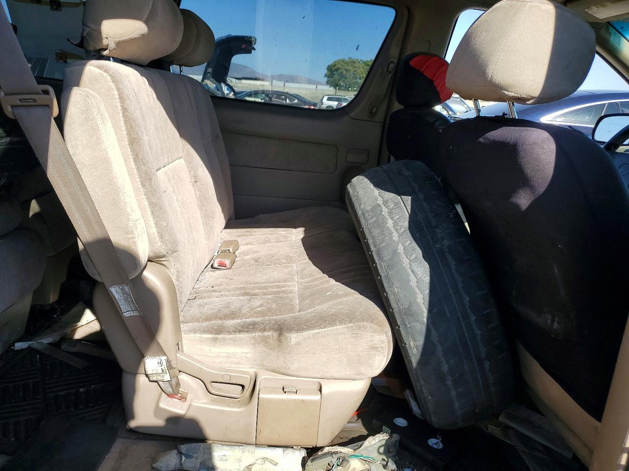 1998 TOYOTA SIENNA LE photo 21