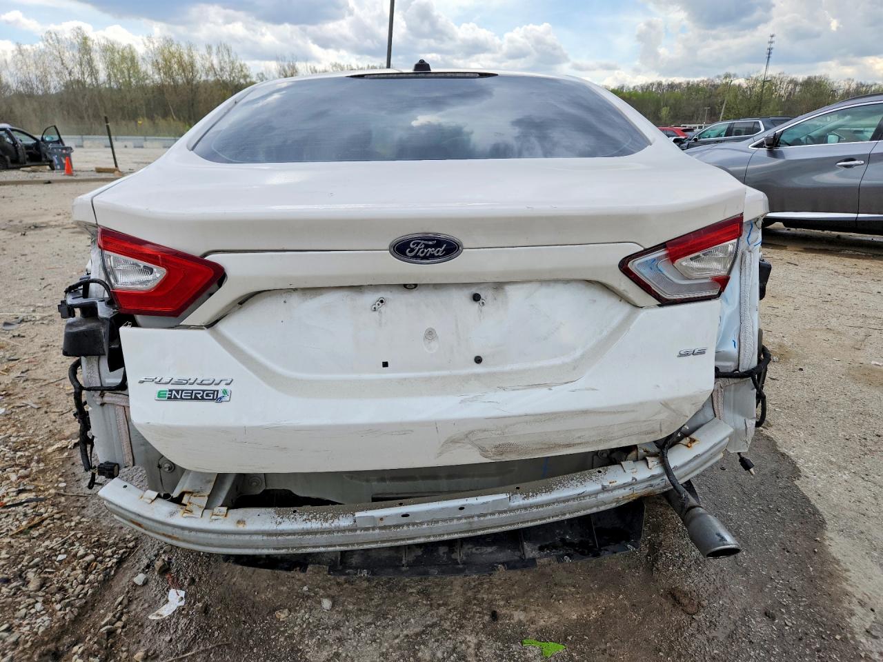 2015 FORD FUSION SE PHEV photo 11