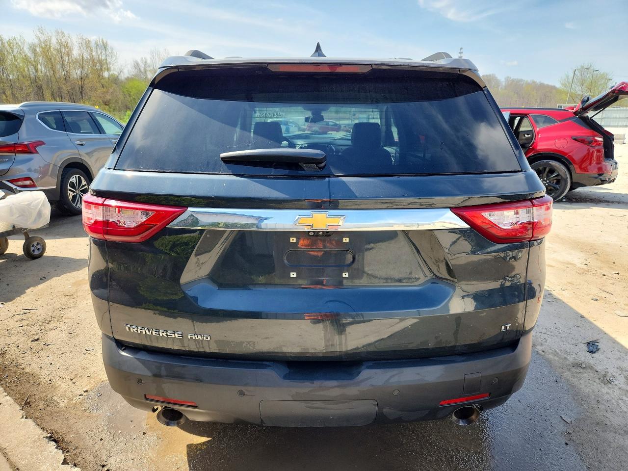 2020 CHEVROLET TRAVERSE LT photo 6