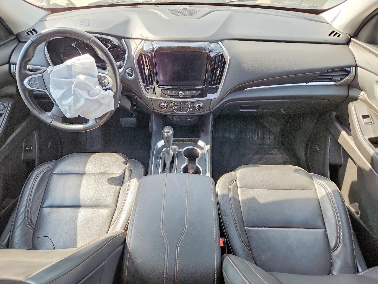 2020 CHEVROLET TRAVERSE LT photo 8