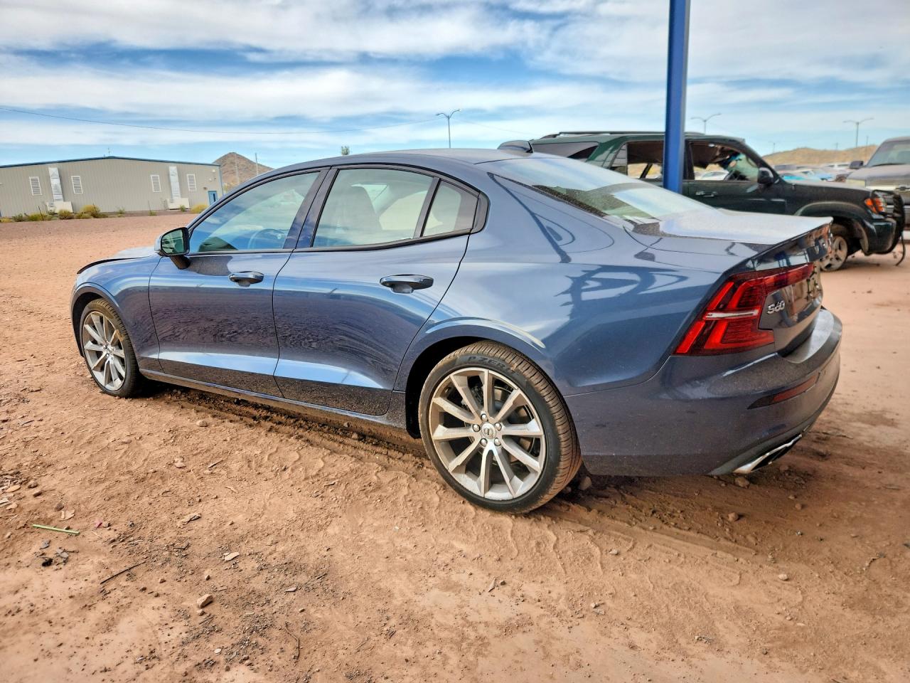 2020 VOLVO S60 T5 MOMENTUM photo 4