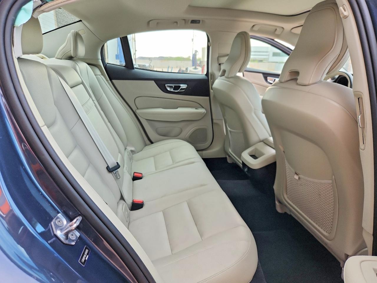 2020 VOLVO S60 T5 MOMENTUM photo 28