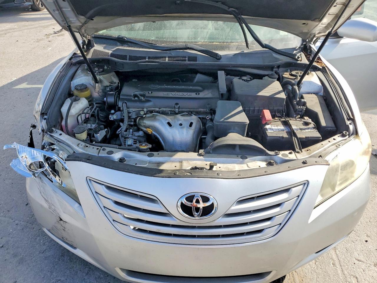 2009 TOYOTA CAMRY LE photo 11