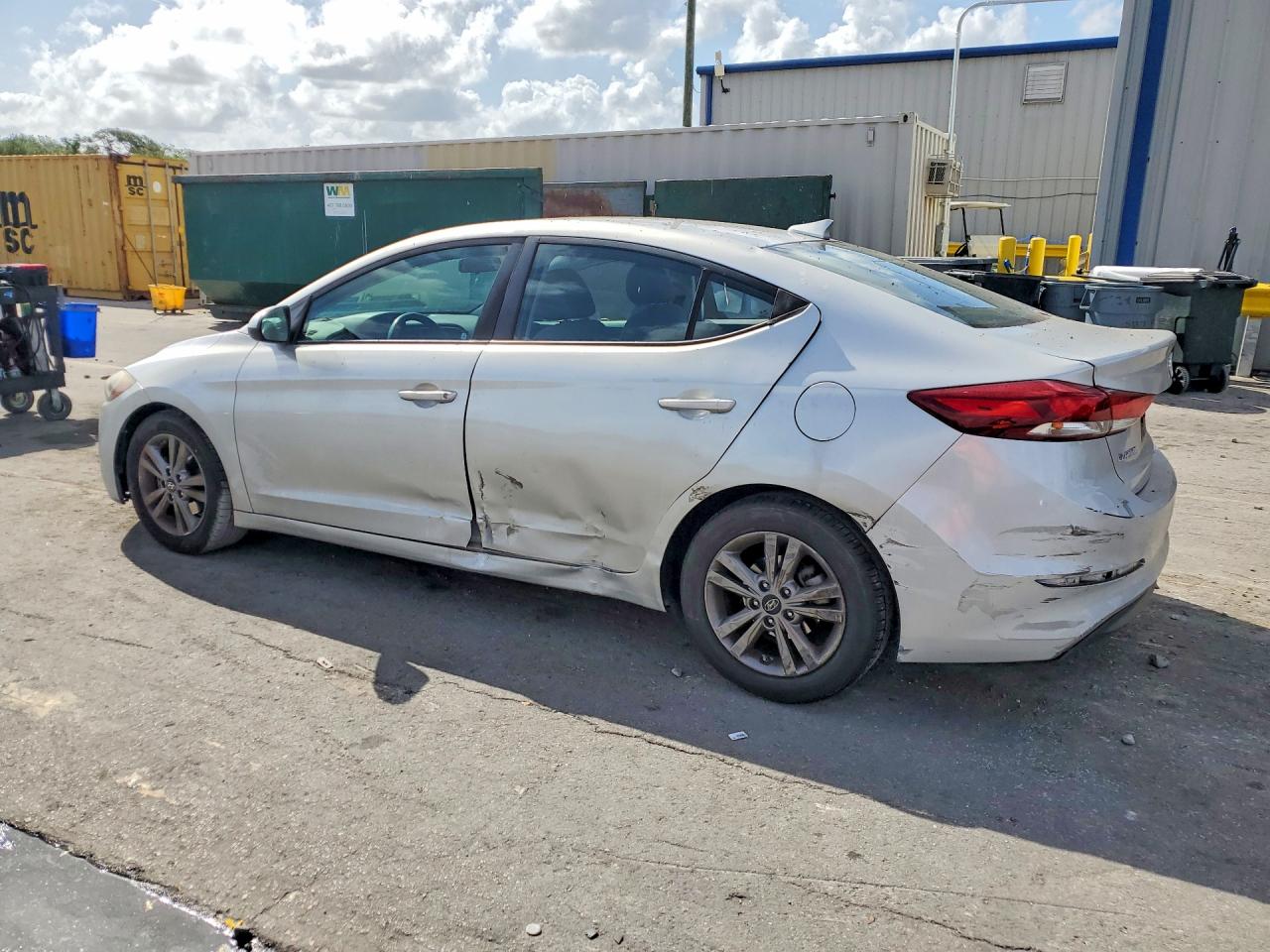 2018 HYUNDAI ELANTRA SEL photo 3