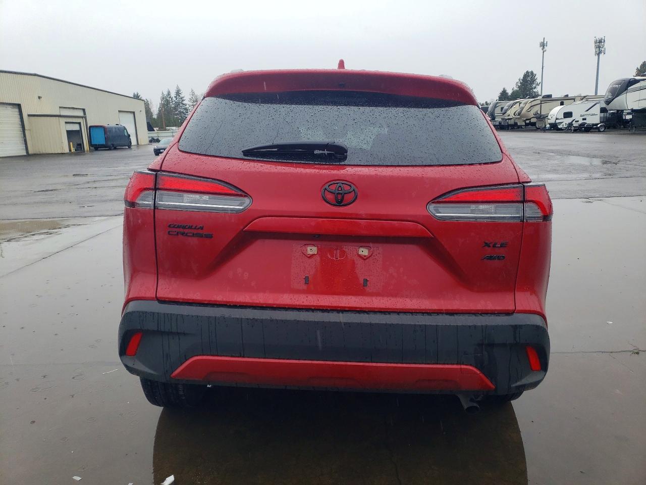 2023 TOYOTA COROLLA CROSS XLE photo 6