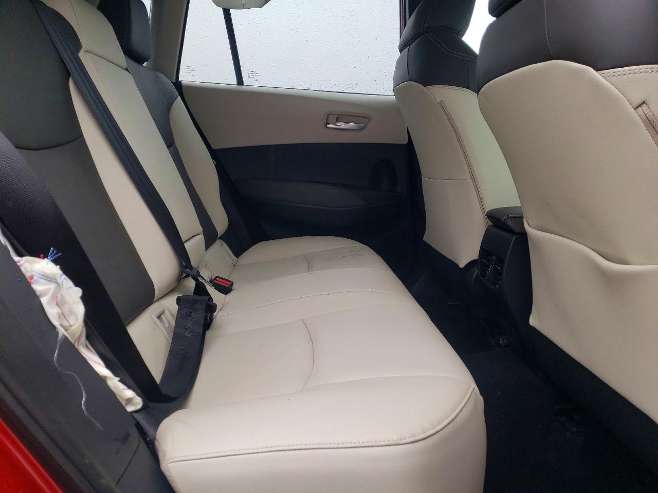 2023 TOYOTA COROLLA CROSS XLE photo 10