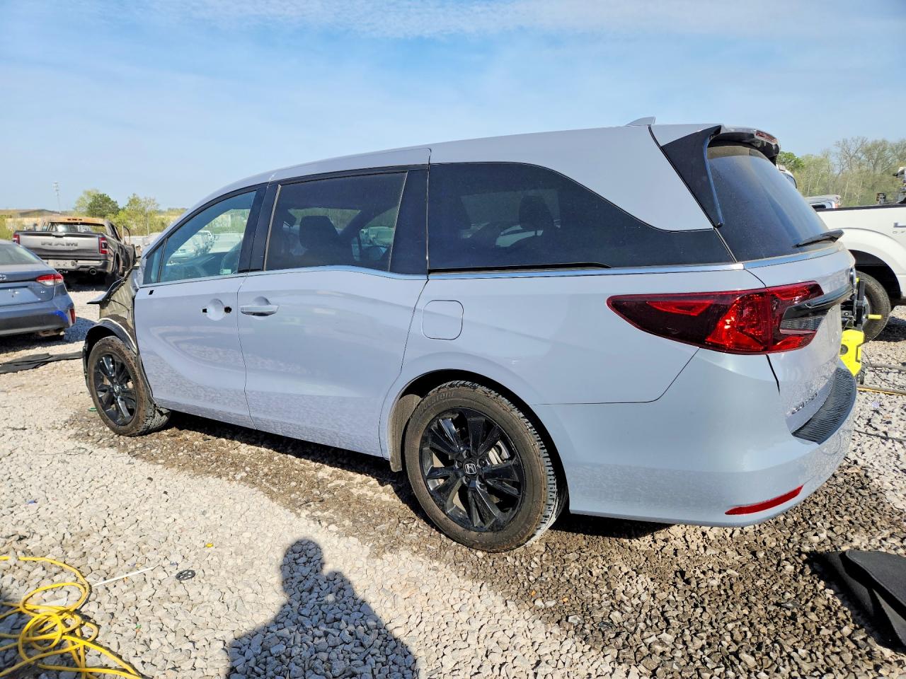 2023 HONDA ODYSSEY SPORT-L photo 3