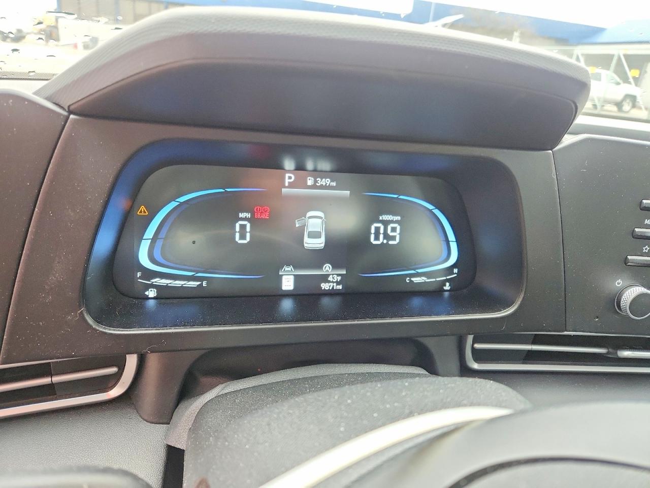 2025 HYUNDAI ELANTRA SE photo 9