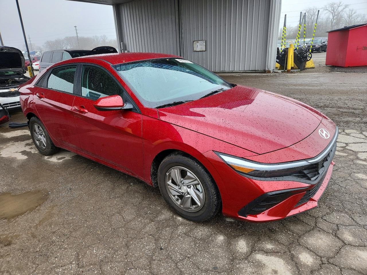 2025 HYUNDAI ELANTRA SE photo 4