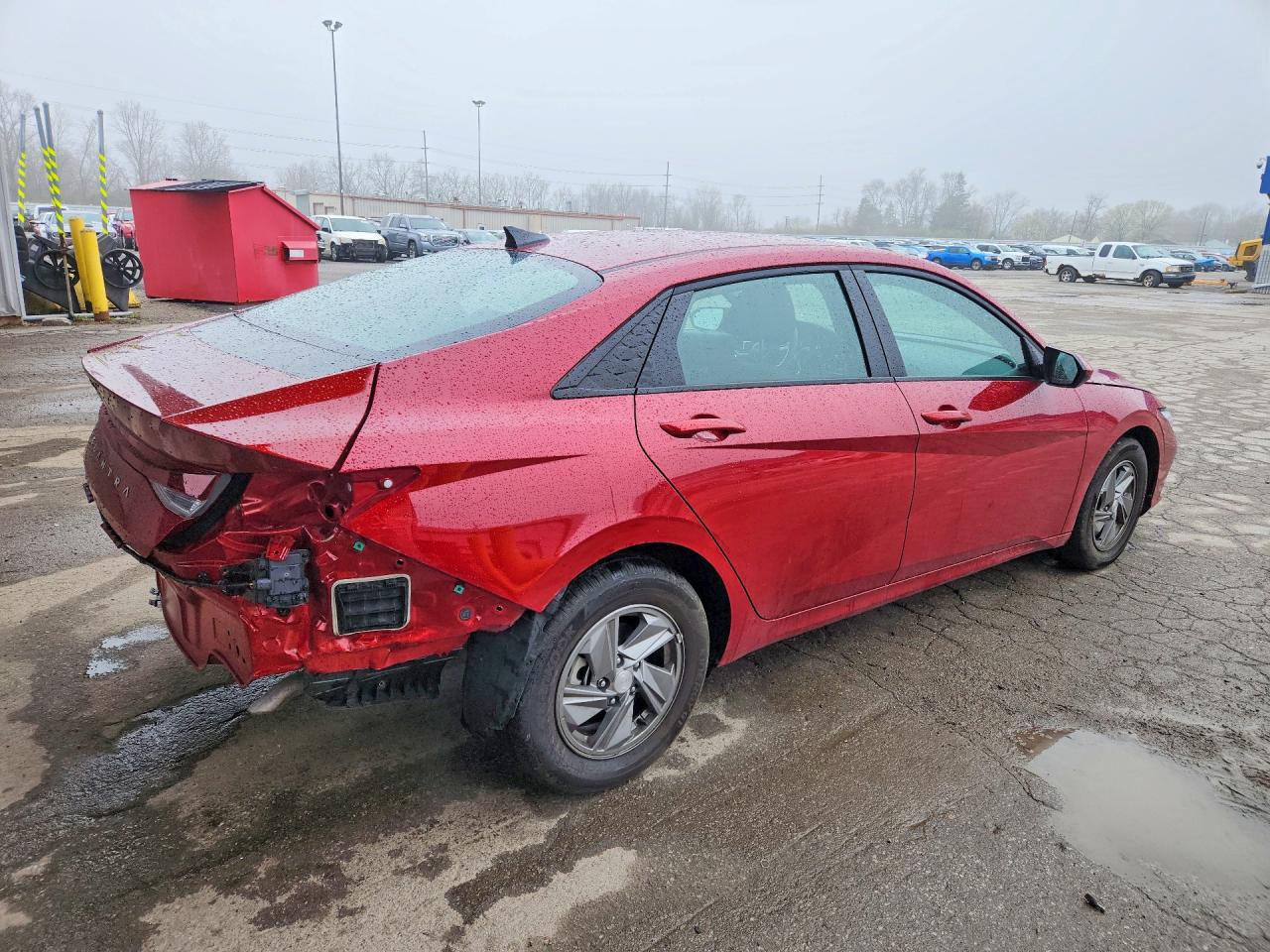 2025 HYUNDAI ELANTRA SE photo 3