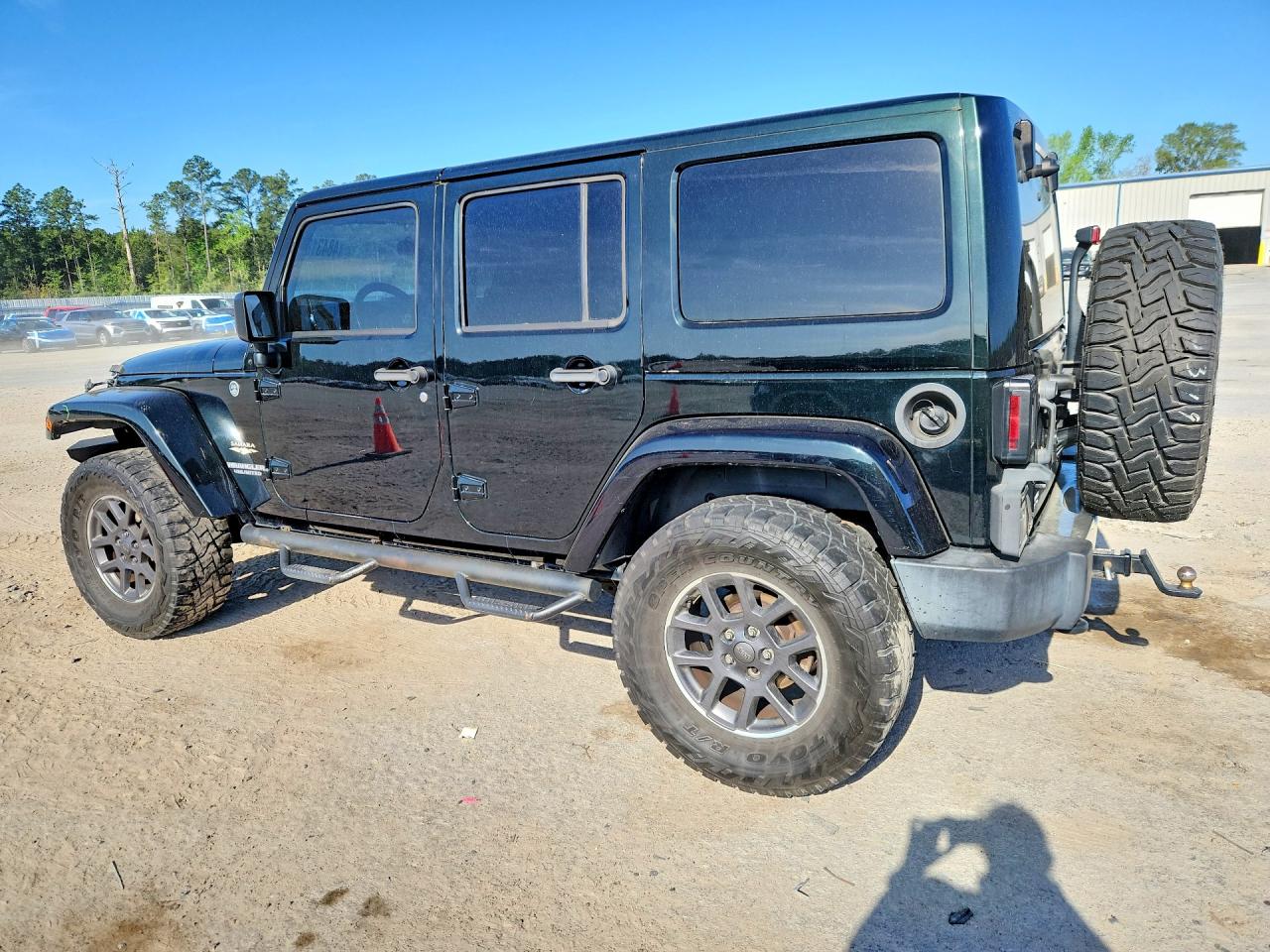 2012 JEEP WRANGLER UNLIMITED SAHARA photo 3