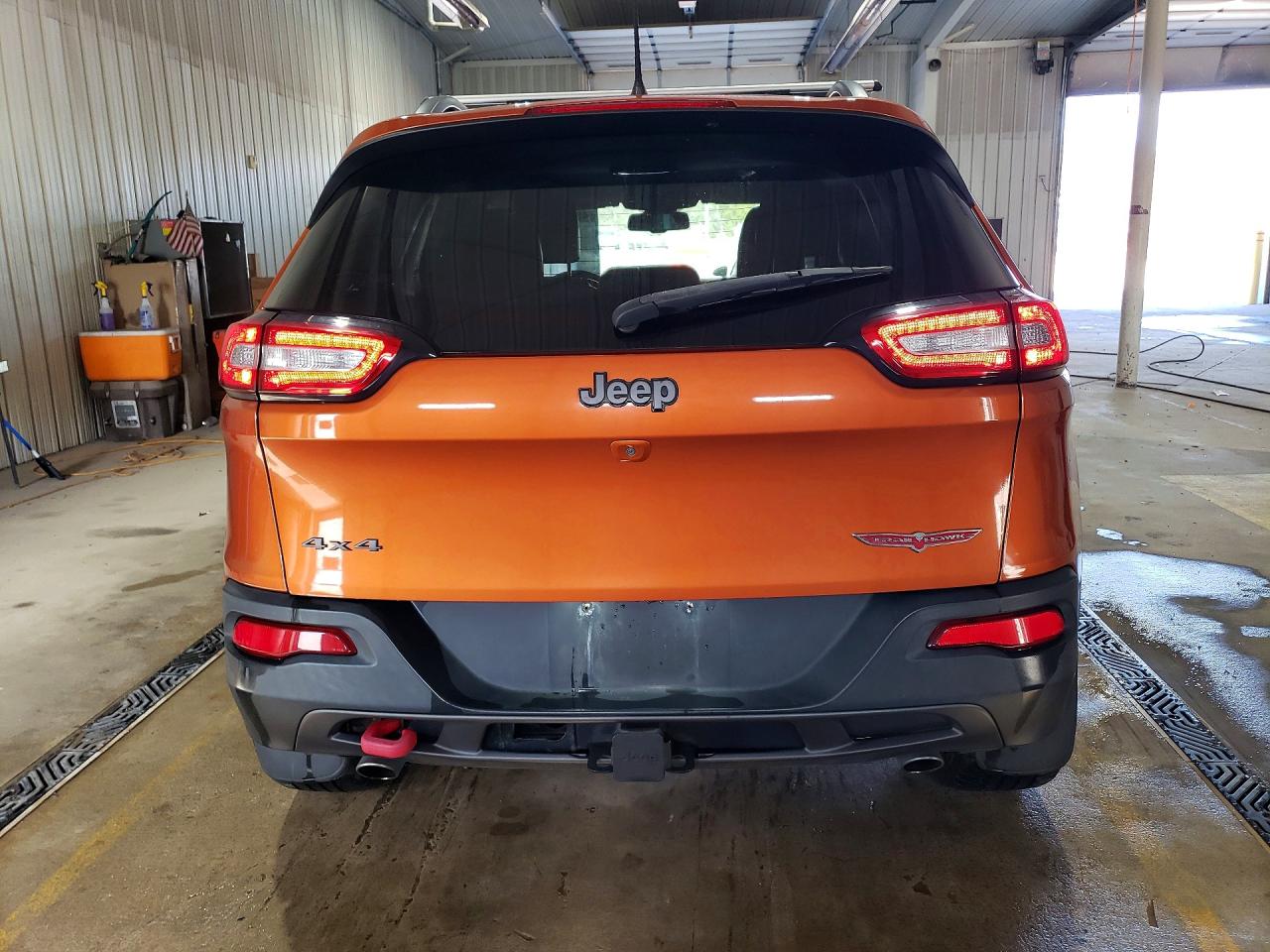 2015 JEEP CHEROKEE TRAILHAWK photo 6