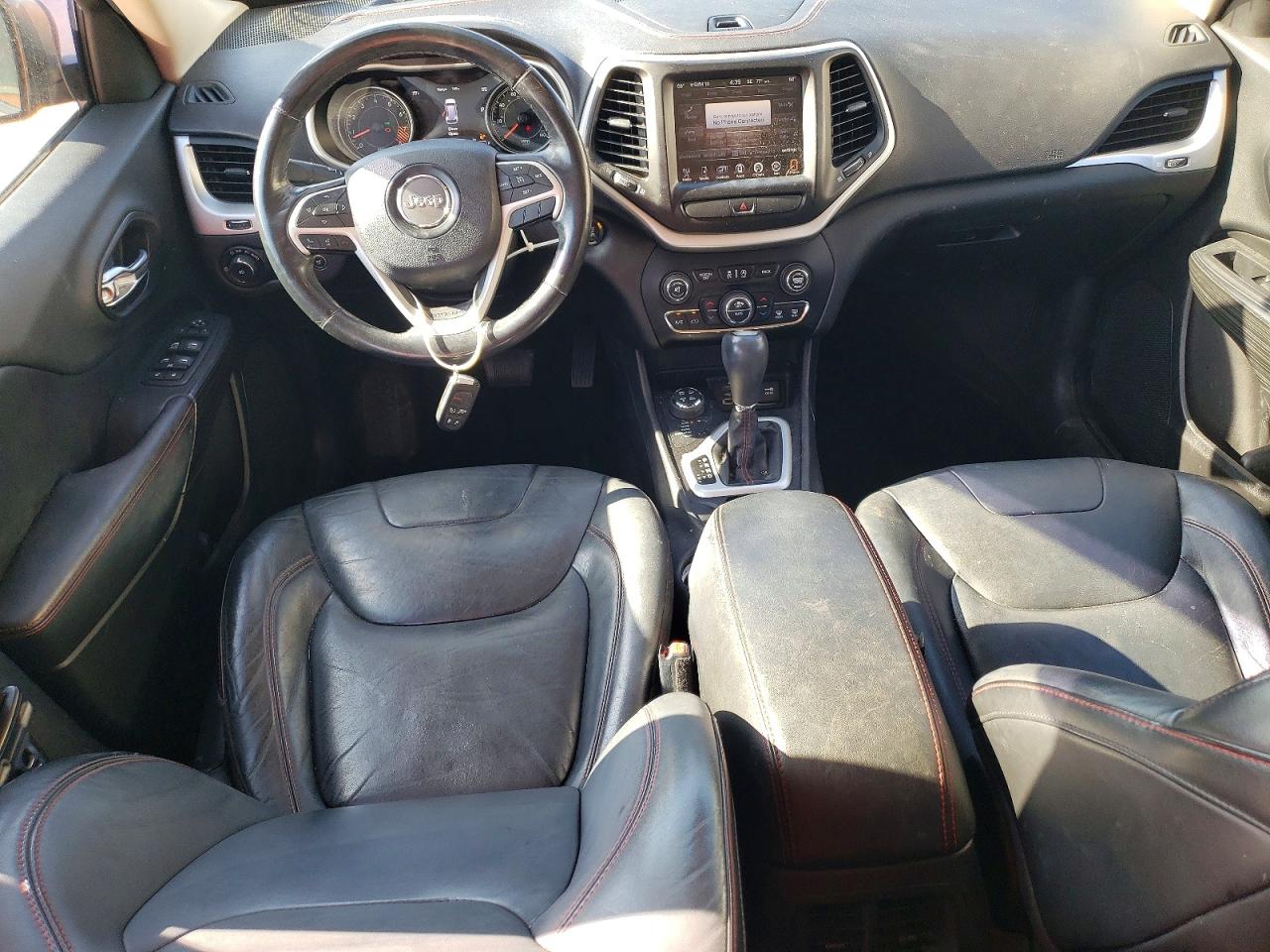 2015 JEEP CHEROKEE TRAILHAWK photo 8
