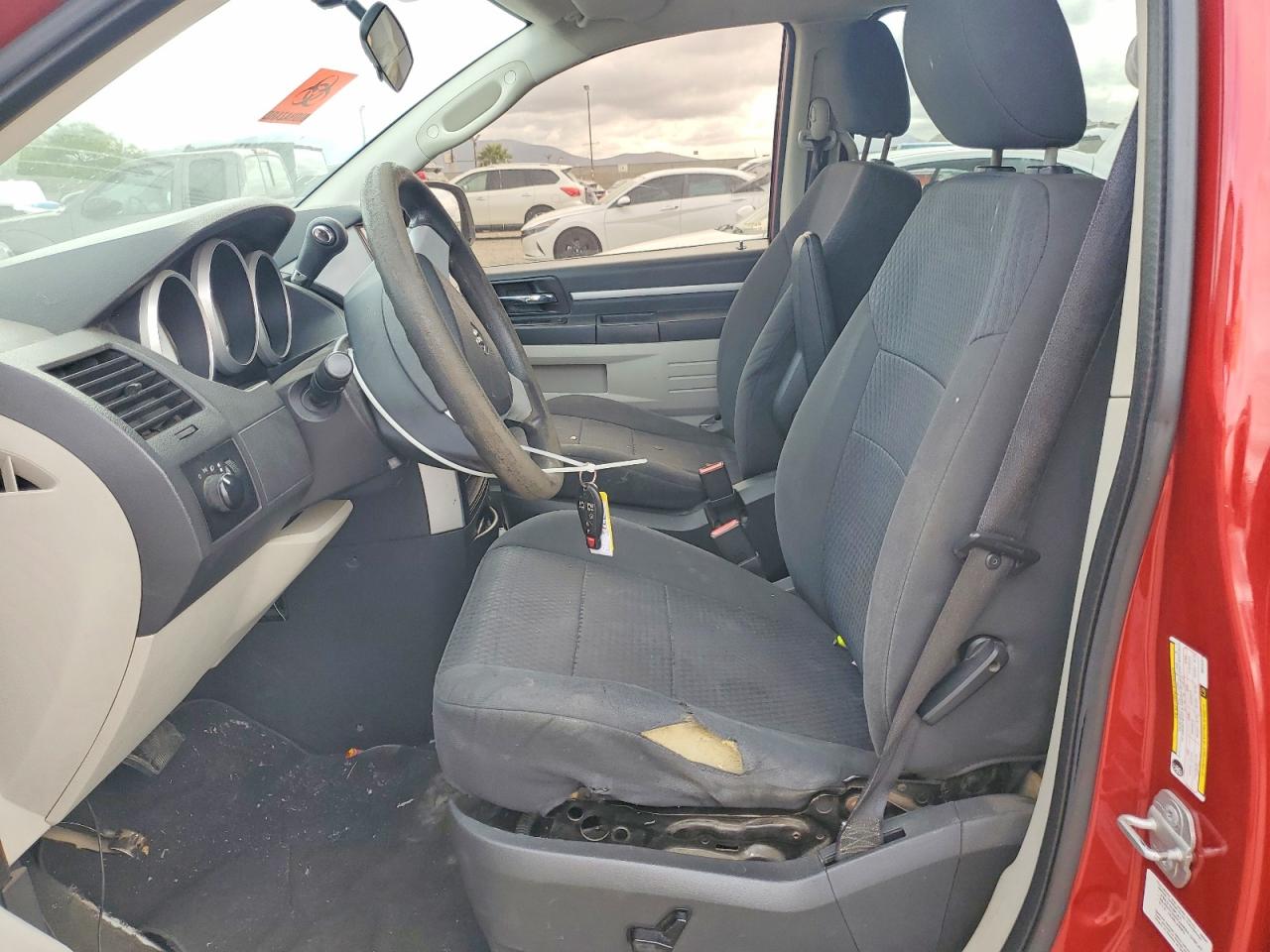 2010 DODGE GRAND CARAVAN SE photo 13