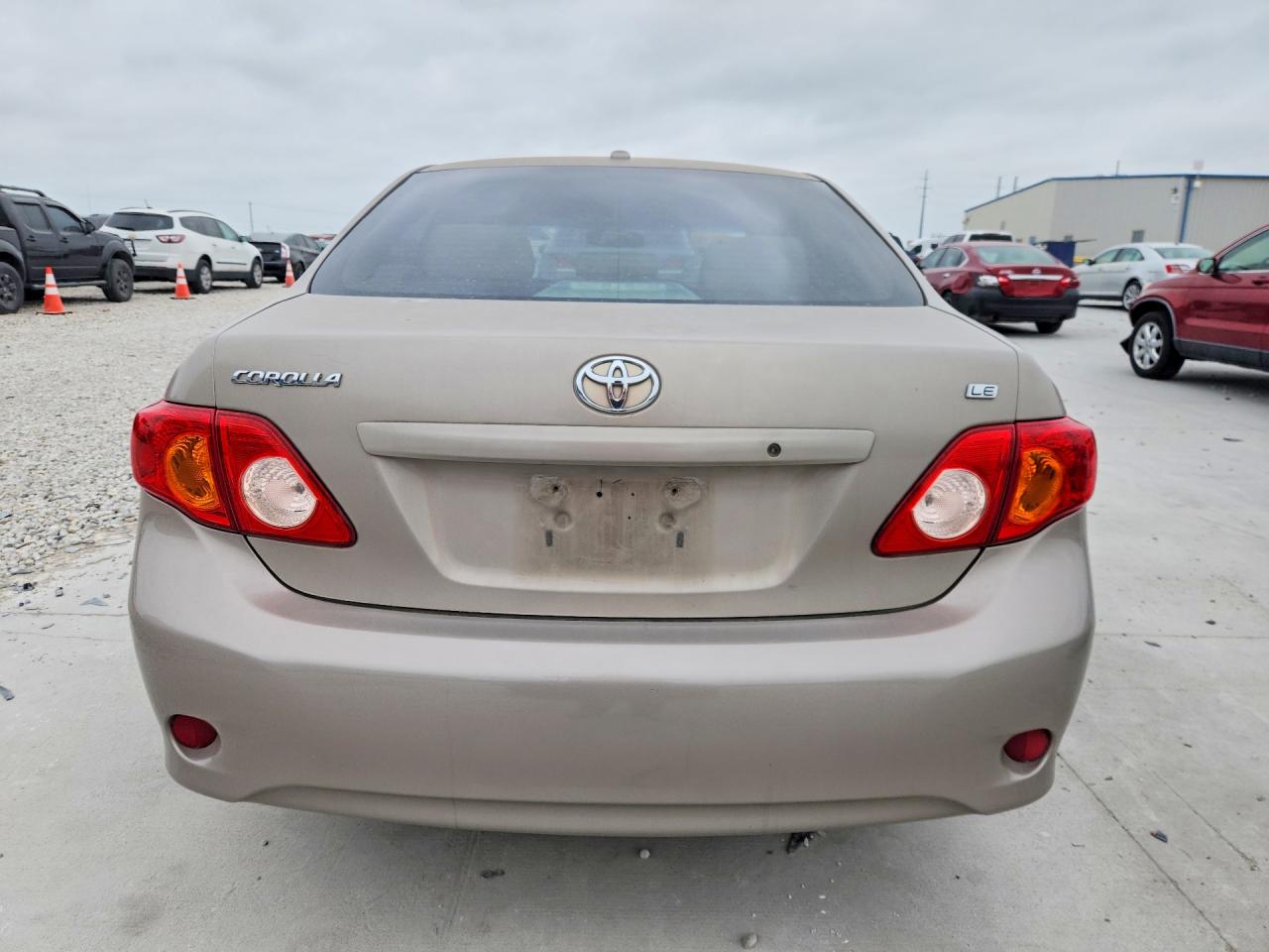 2010 TOYOTA COROLLA LE photo 6