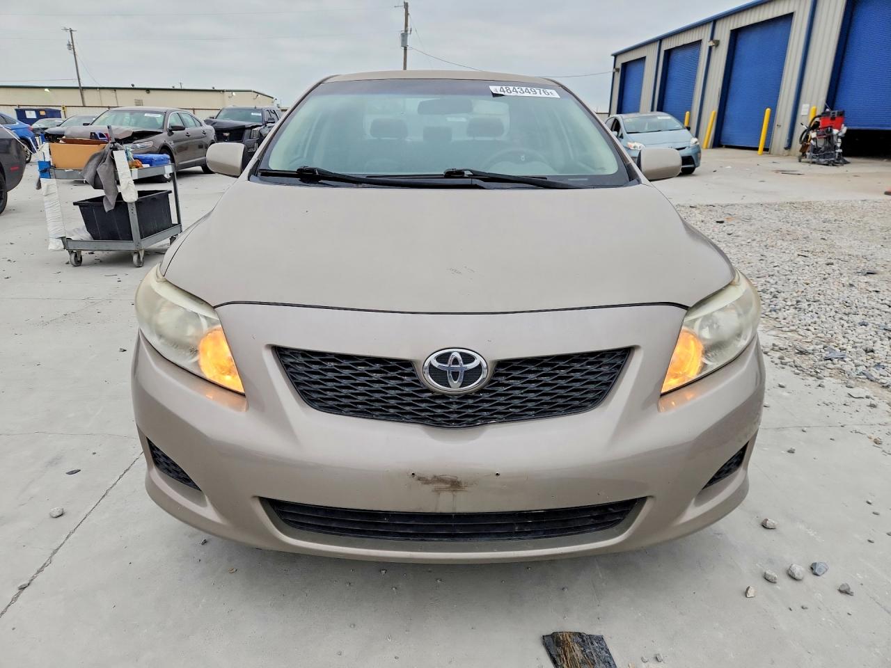 2010 TOYOTA COROLLA LE photo 5