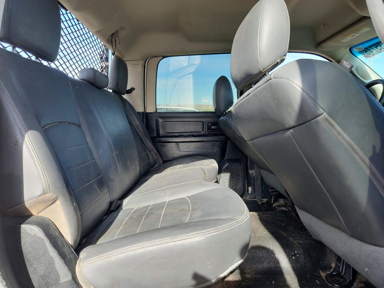 2018 RAM 2500 ST photo 19