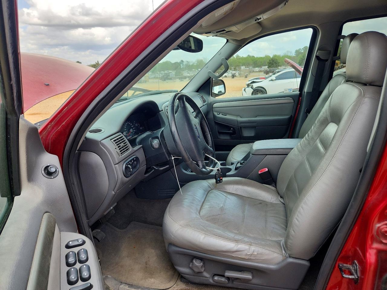 2004 FORD EXPLORER XLT photo 19