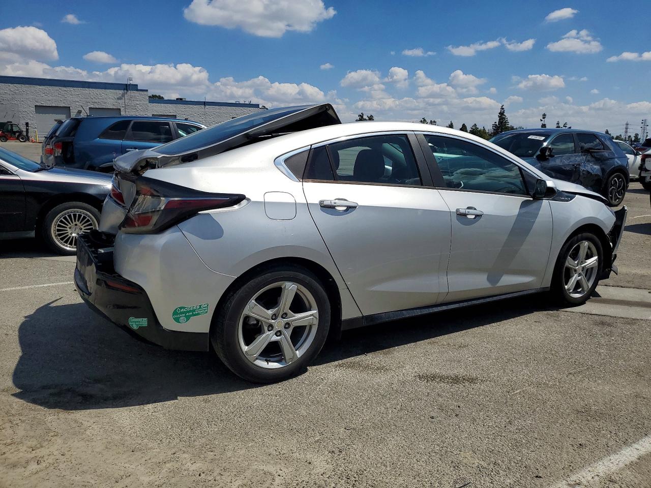 2017 CHEVROLET VOLT LT photo 5