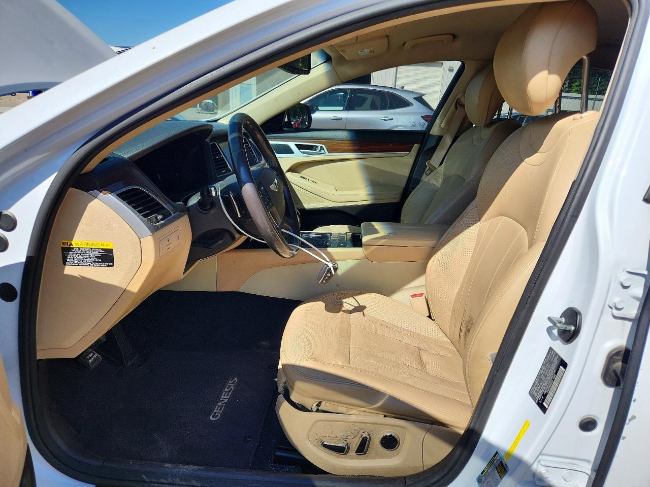 2015 HYUNDAI GENESIS 3.8L photo 13