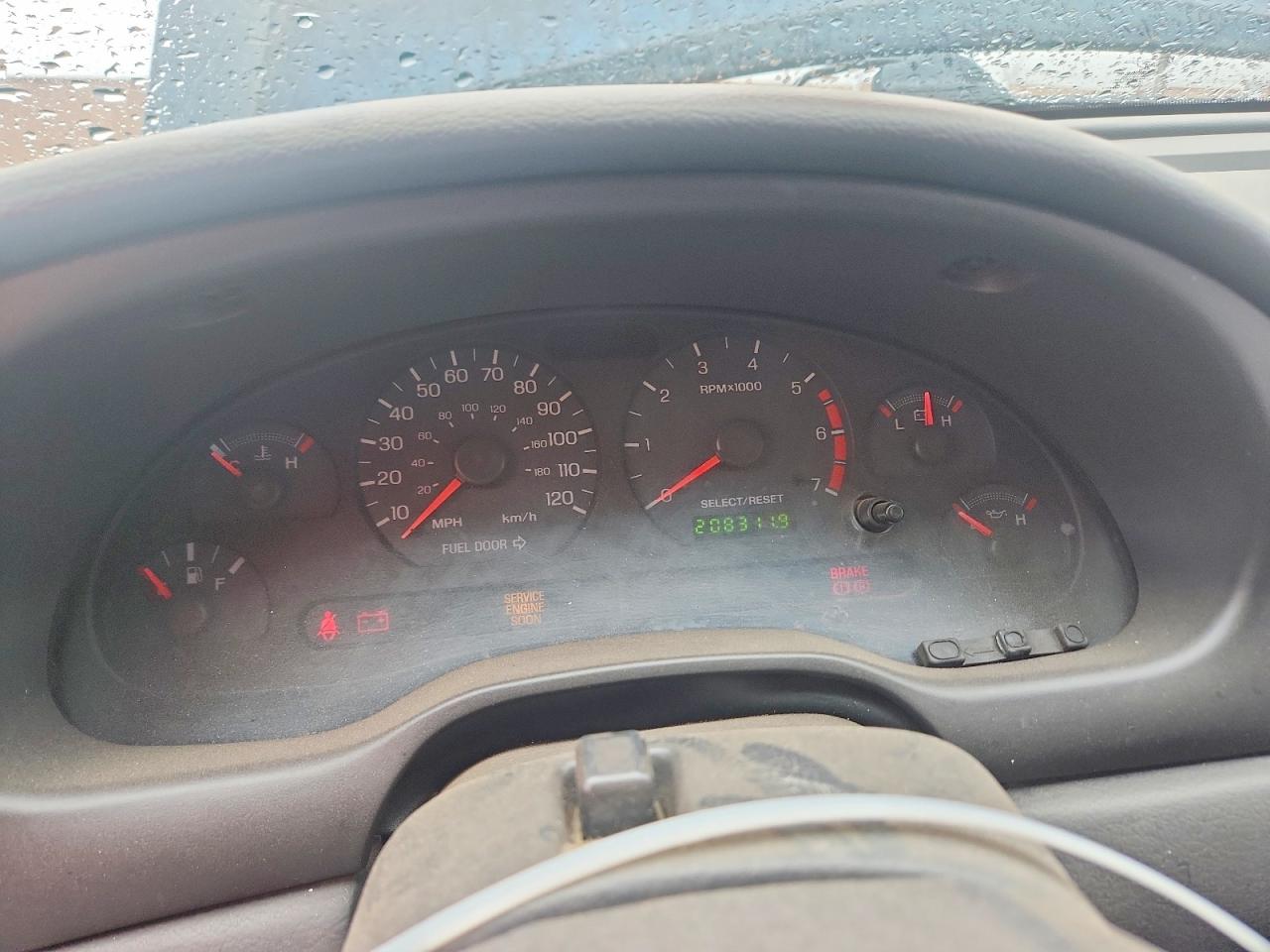 2004 FORD MUSTANG photo 17