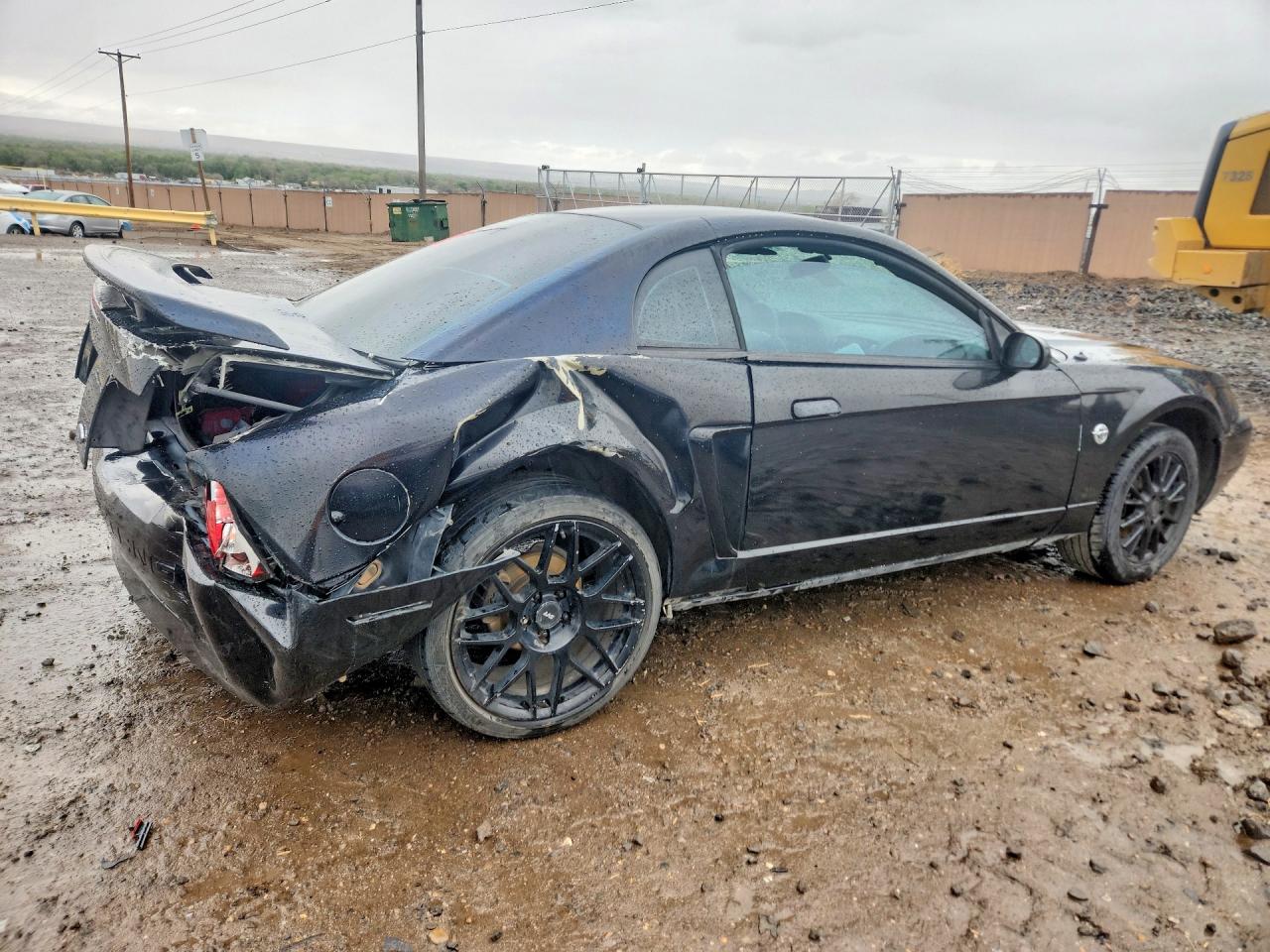 2004 FORD MUSTANG photo 5