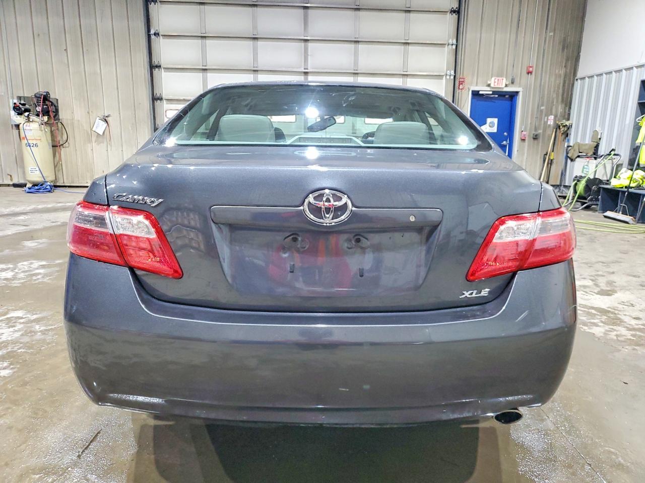 2008 TOYOTA CAMRY XLE photo 6