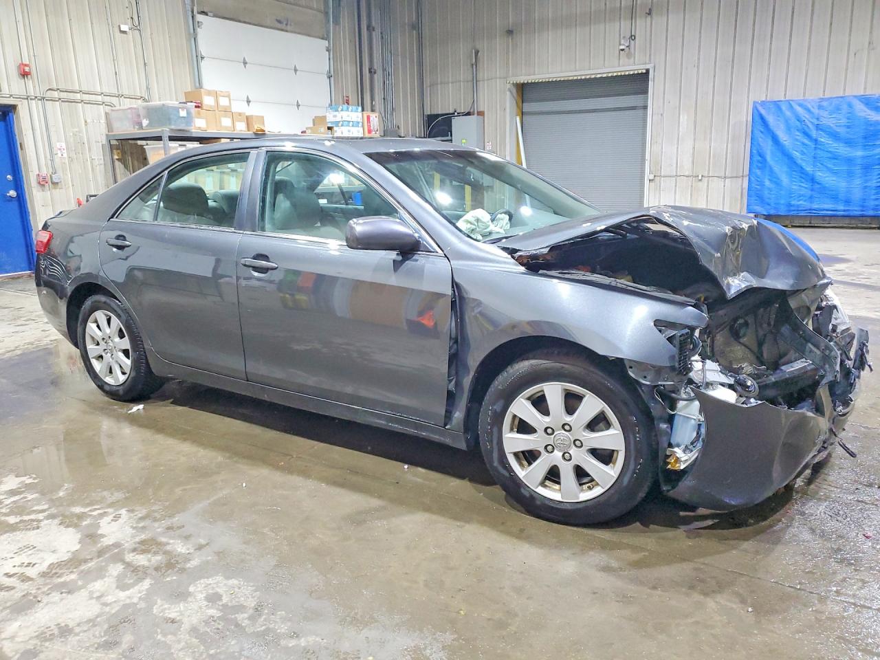 2008 TOYOTA CAMRY XLE photo 4