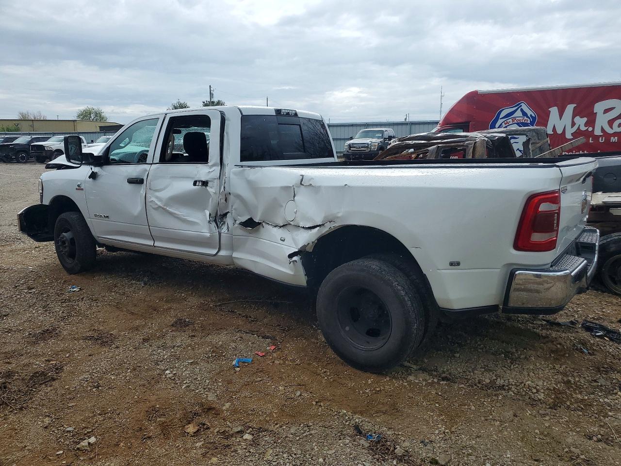 2020 RAM 3500 TRADESMAN photo 4