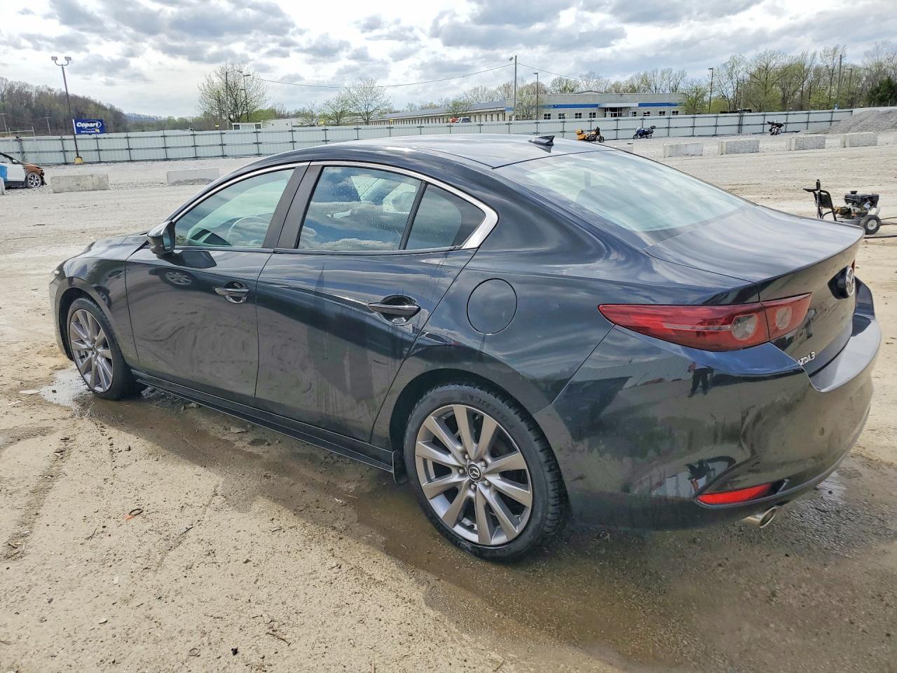 2019 MAZDA 3 PREFERRED photo 3