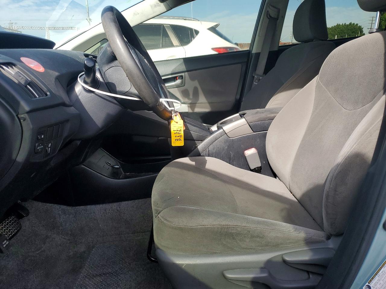 2013 TOYOTA PRIUS TWO photo 19