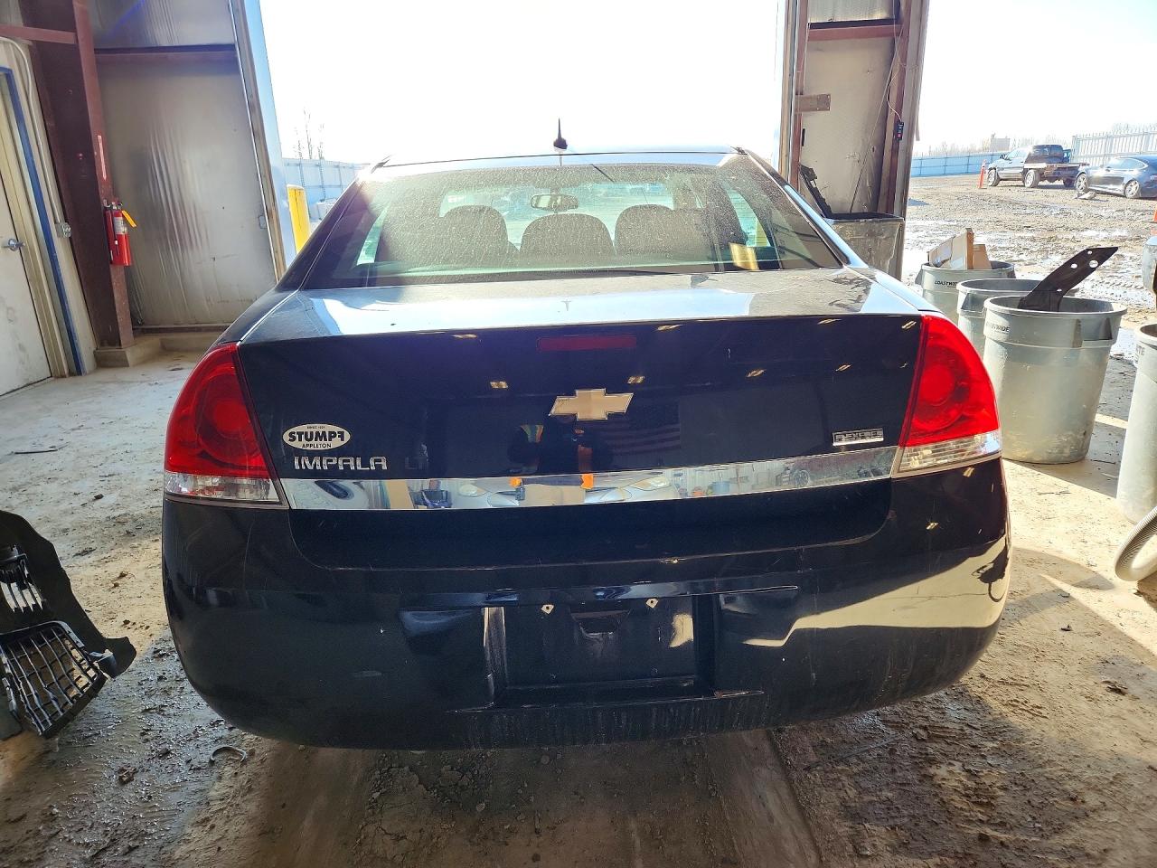2011 CHEVROLET IMPALA LT photo 16