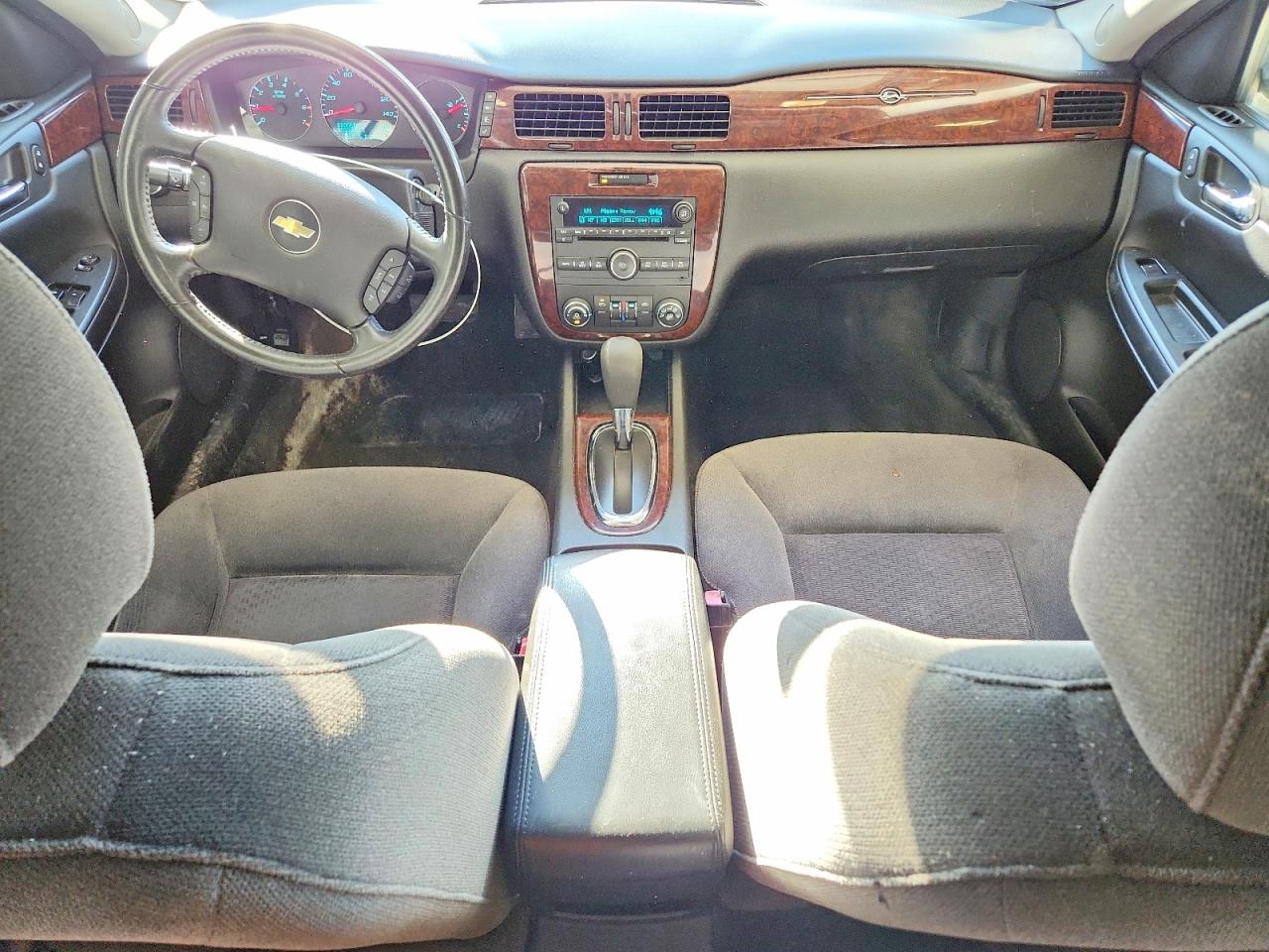 2011 CHEVROLET IMPALA LT photo 22
