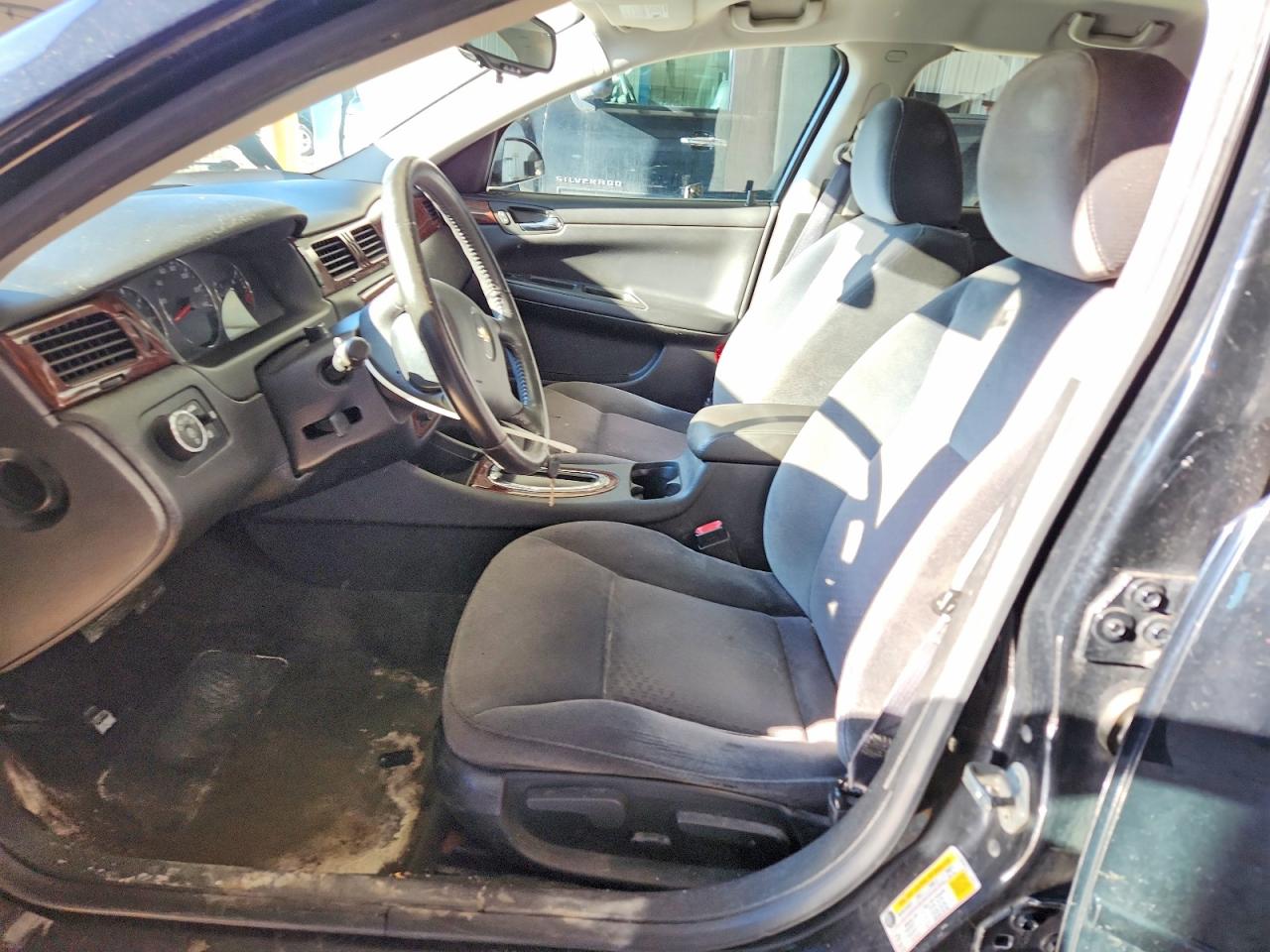 2011 CHEVROLET IMPALA LT photo 19