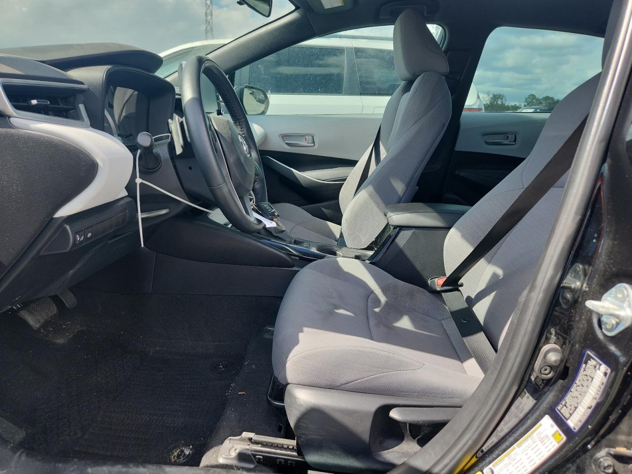 2020 TOYOTA COROLLA SE photo 7