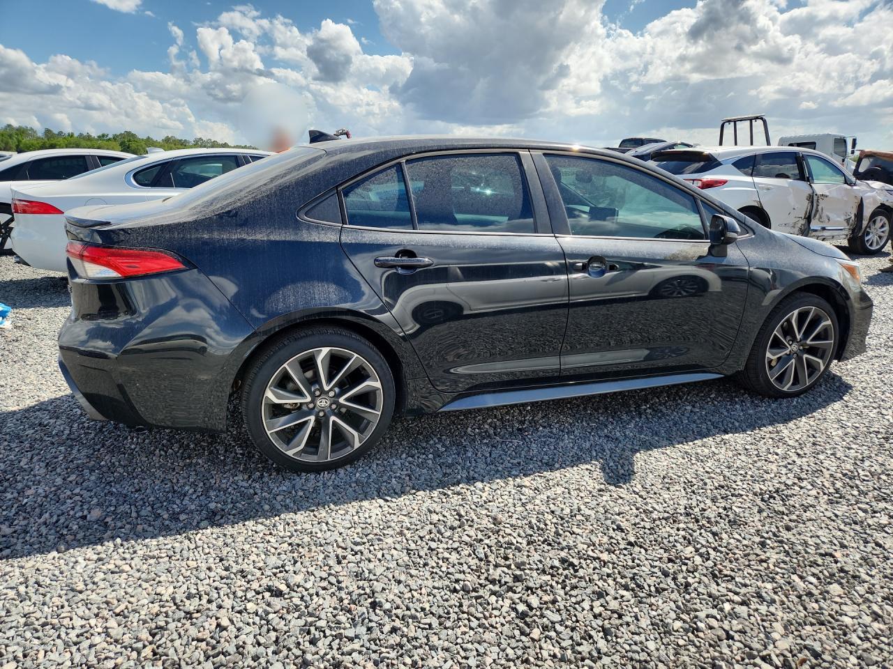 2020 TOYOTA COROLLA SE photo 3