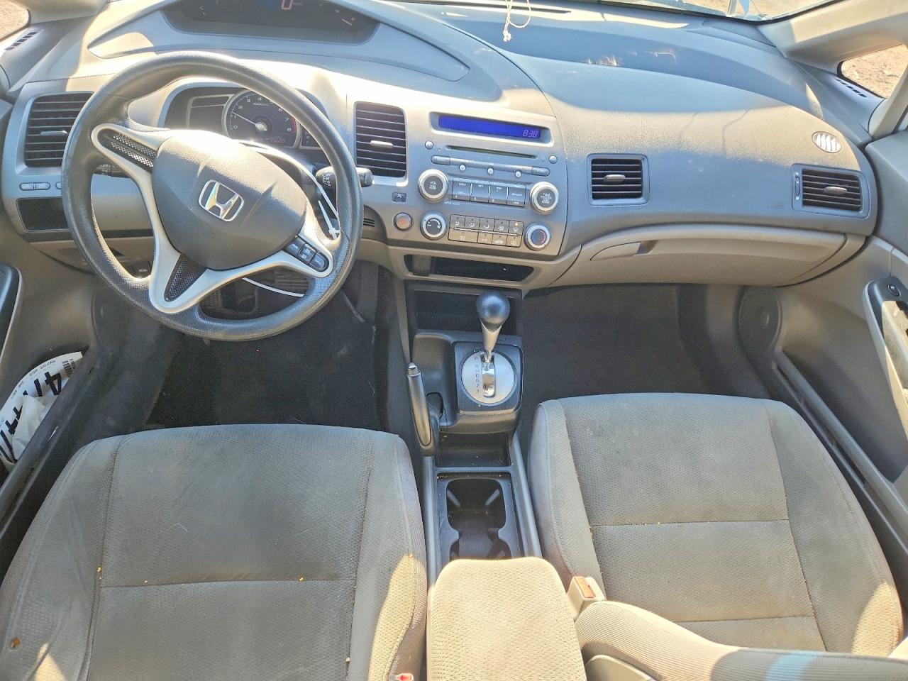 2010 HONDA CIVIC DX-G photo 22