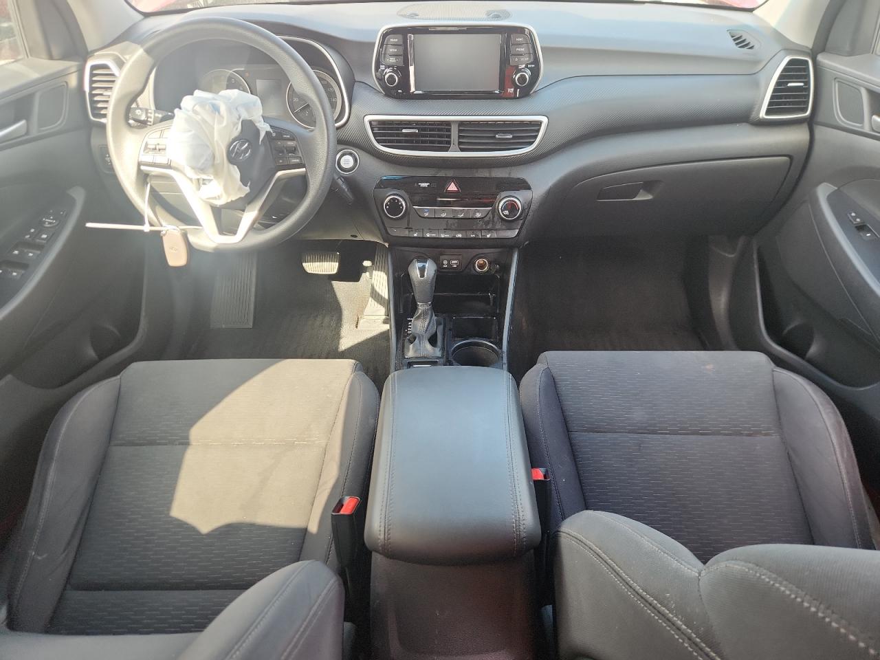 2019 HYUNDAI TUCSON VALUE photo 8