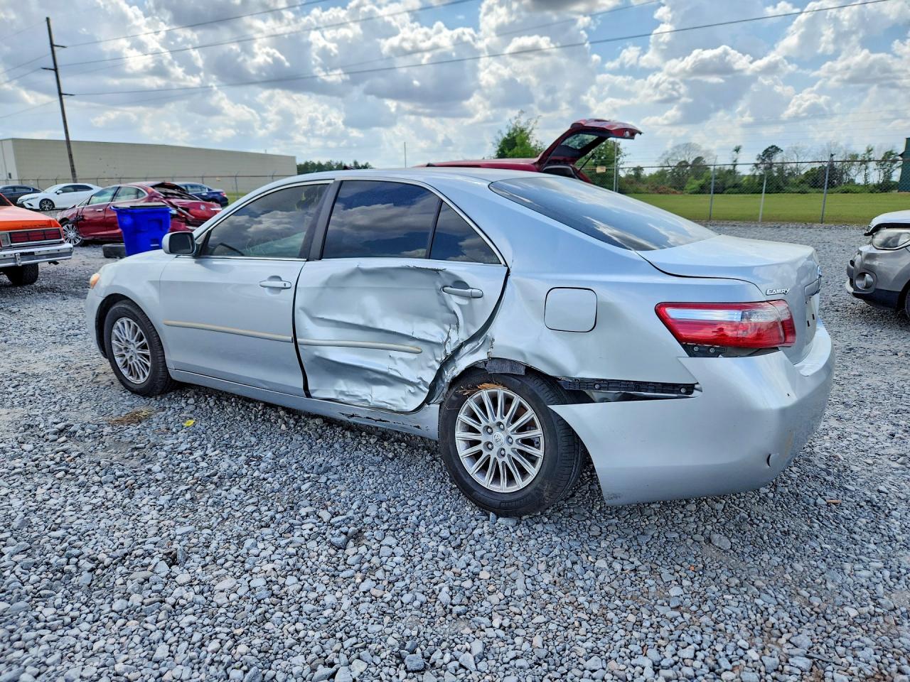 2007 TOYOTA CAMRY LE photo 4