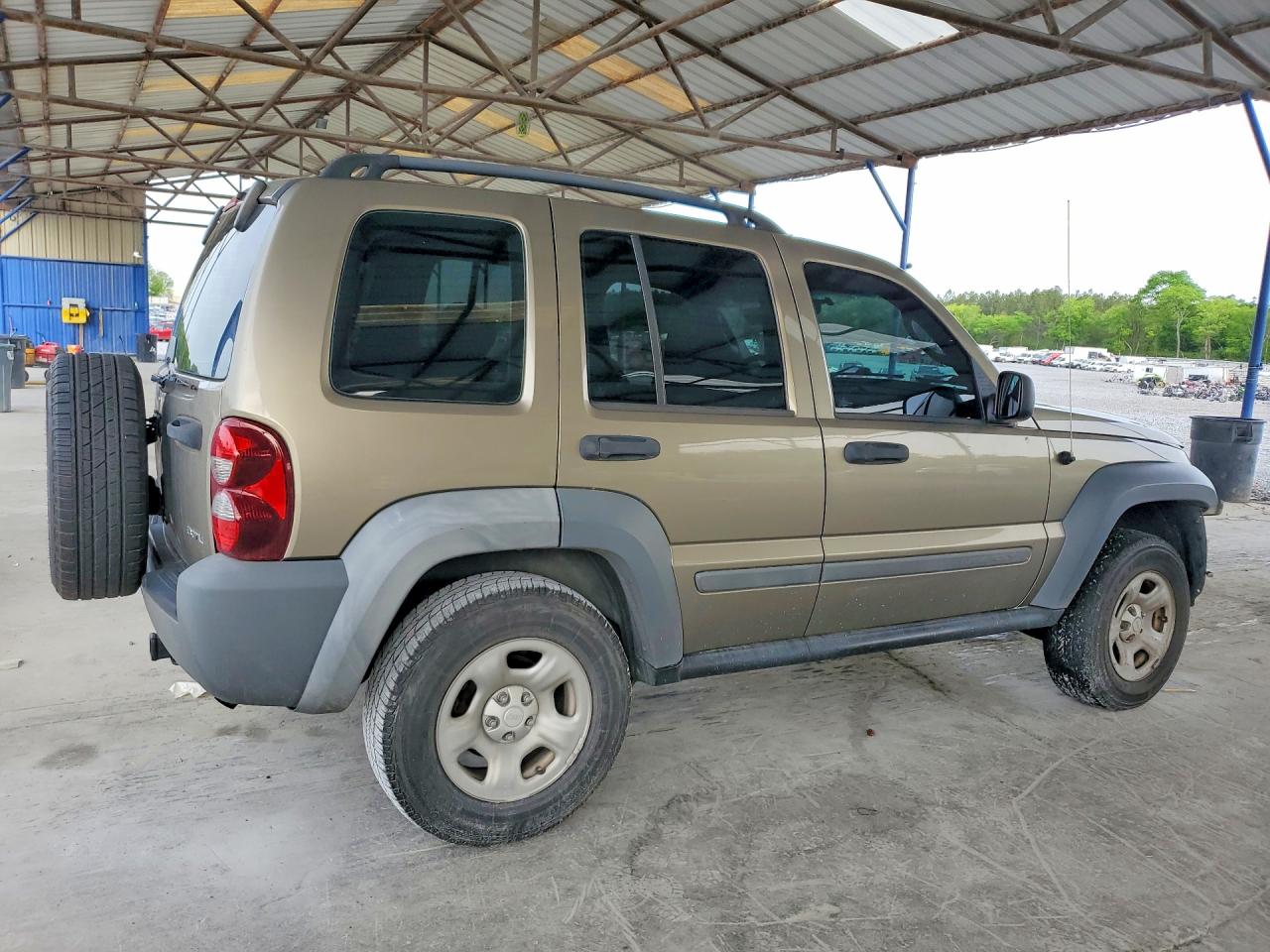 2005 JEEP LIBERTY SPORT photo 5