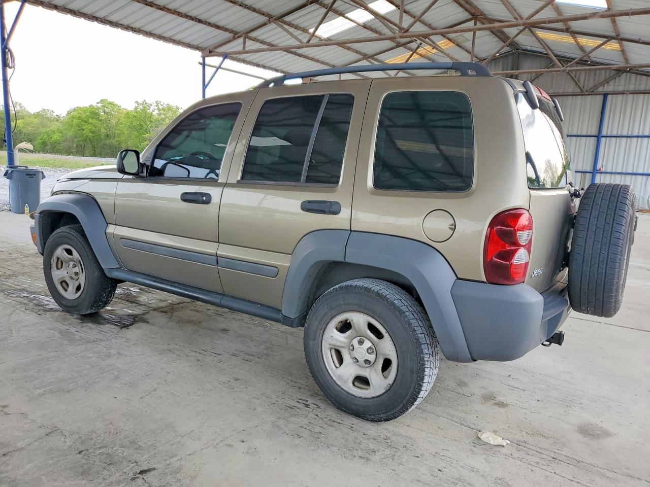 2005 JEEP LIBERTY SPORT photo 3